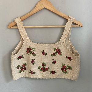 Zara embroidered crop top size medium